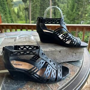 VTG Earth Leather Cutout Wedge Sandals 9B Boho Indie Festival Strappy Zip Back